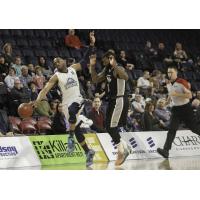 Halifax Hurricanes race for a loose ball against the Moncton Magic